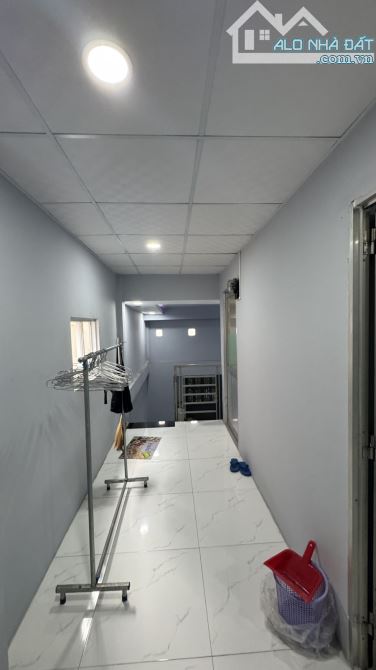 CHỈ 13.8 TỶ, HẺM KD 7M THÔNG, GẦN CẦU NGUYỄN VĂN CỪ QUA Q1, DT 6 x 29, DÒNG TIỀN 12TR/TH,