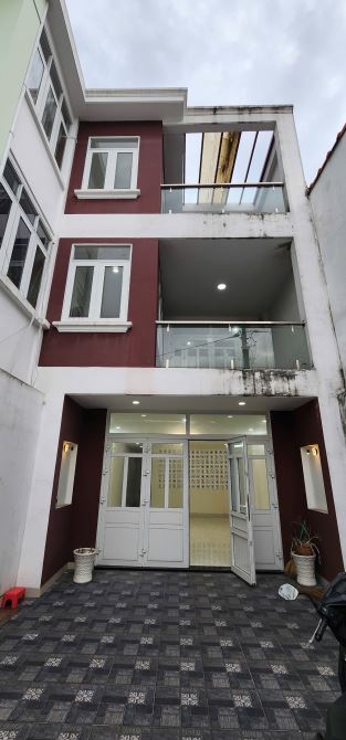Cho thuê Nhà Nguyên Căn 5x25 Đúc 2Lầu Mặt Tiền Kinh Doanh