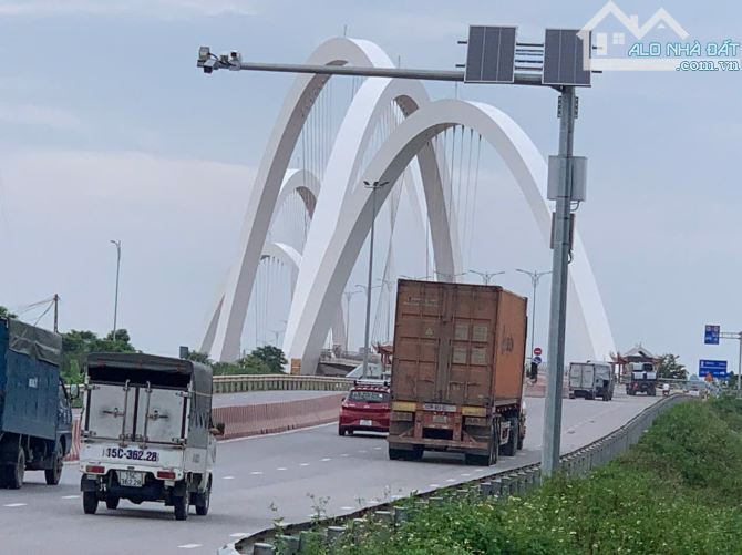 BÁN LÔ ĐẤT DT 63M2- MT5M- NỞ HẬU 5,2M- PHƯỜNG THUẬN THÀNH- ĐƯỜNG Ô TÔ- GIÁ 1,8 TỶ.