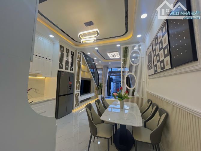 Bán Nhà 2 Tầng - 56m2 - Thị Trấn Nhà Bè - Cạnh Ngay Quận 7 - Nhỉnh 4 Tỷ