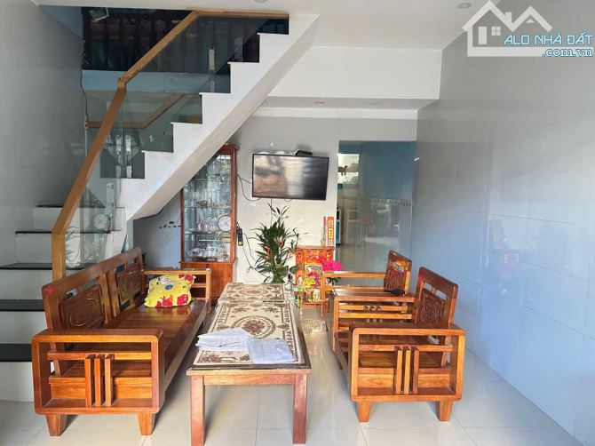 Bán nhà 2 tầng kiệt Núi Thành - Hải Châu (62m2) - Giá nhỉnh 4 tỷ