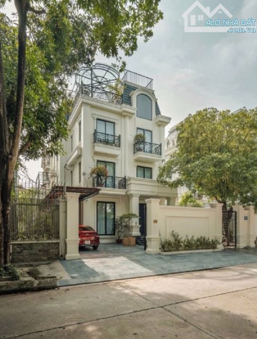 Bán biệt thự phố Trần Thủ Độ - KĐTM Pháp Vân , DT 275 m2, MT 13 m