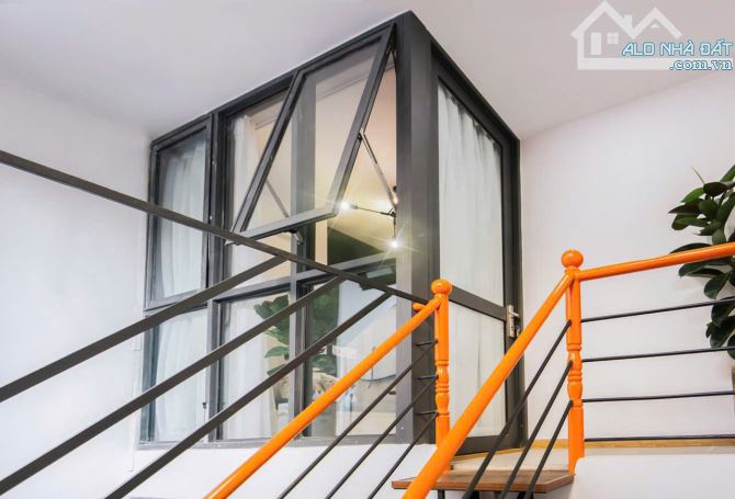 Bán CHDV phố Nhật Lê Thánh Tôn, Q1 – full nội thất, doanh thu 70tr/tháng – chỉ 13 tỷ!