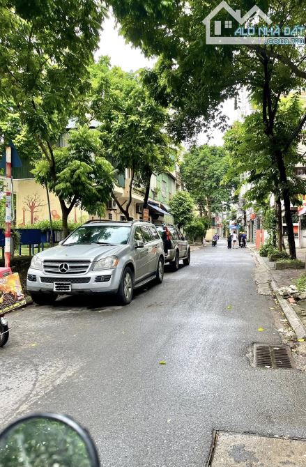 KHÔNG MUA LÀ TIẾC – Nhà 46m², 4 Tầng, Đống Đa – Ô TÔ ĐỖ TẬN CỬA!