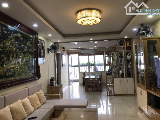 Chính chủ bán căn hộ 3N3VS - Tòa C37 Bộ Công An - Giá 9 Tỷ