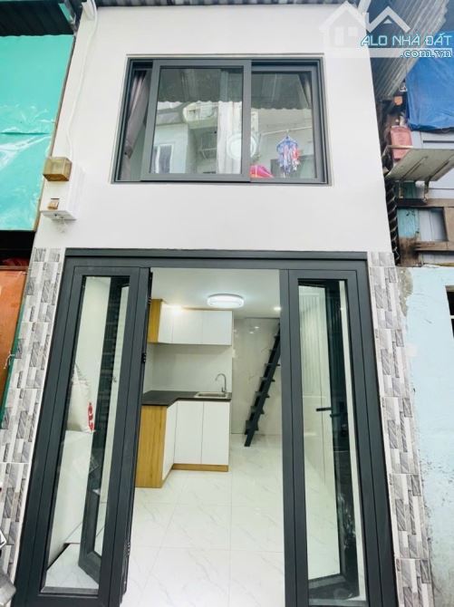 HỘ KHẨU TPHCM-2 TẦNG-HƯNG PHÚ-CẦU CHỮ Y-TRUNG TÂM QUẬN 8-DT: NGANG 3M-DƯỚI 1 TỶ
