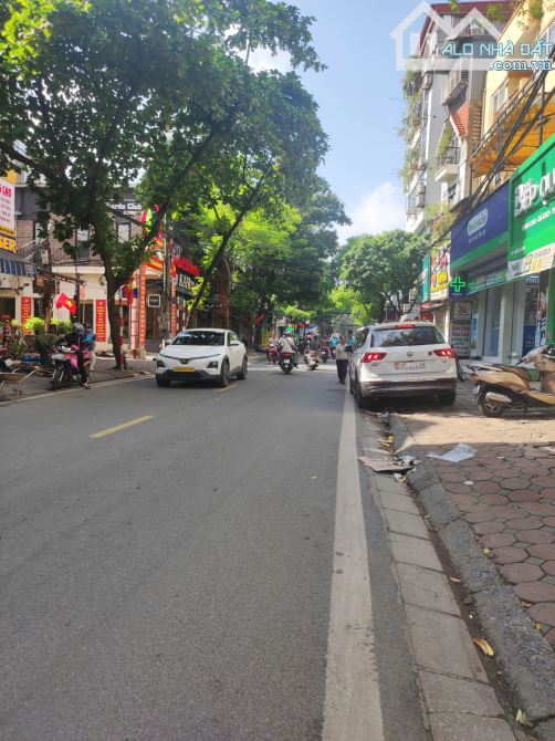 Bán nhà Nghĩa Tân 62M, phân lô, lô góc, Gara ô tô đỗ tránh, kinh doanh, ở sướng -18.8 Tỷ