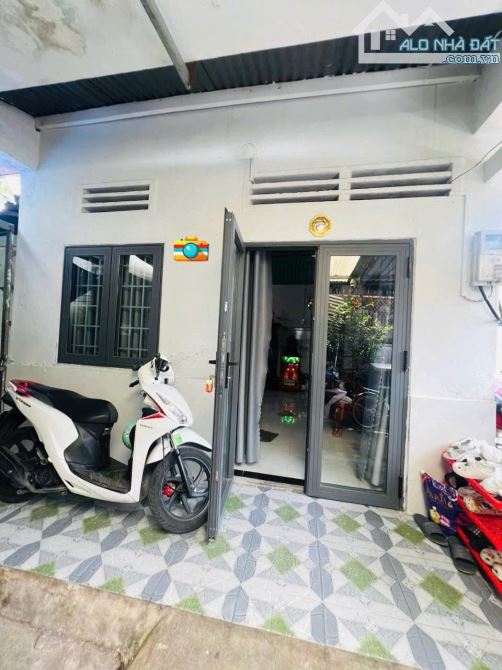 Bán NHÀ 1 TRỆT 1 Gác 110m2 sổ riêng thở cư P. TRUNG DŨNG 1ty6