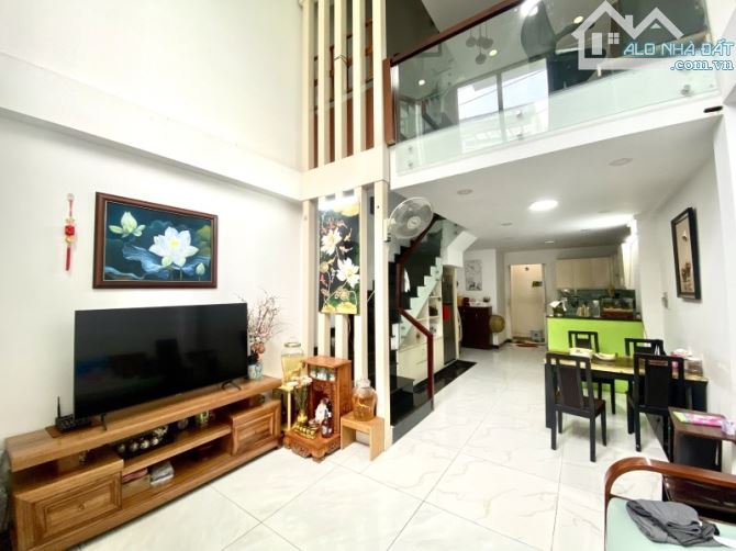 🔥 Bán gấp nhà đất Gò Cát – Phú Hữu Q9, 55m², SHR, ô tô tới cửa – Giá chỉ 3.95 tỷ