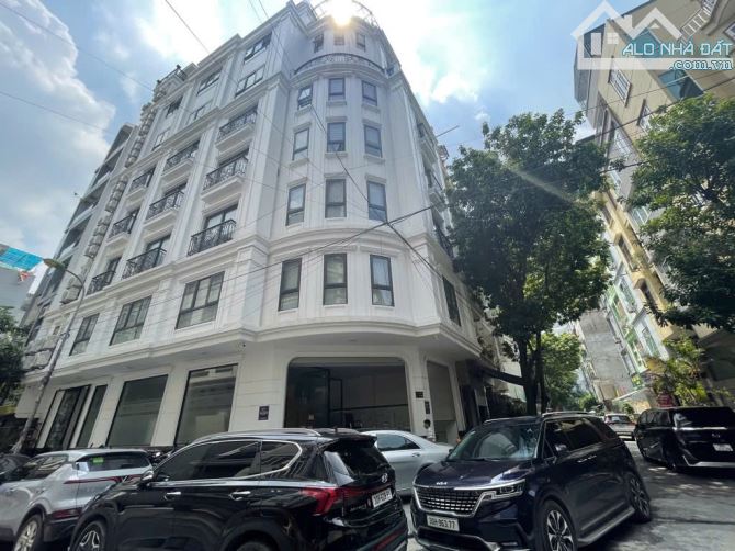 BÁN TÒA NHÀ VĂN PHÒNG – LÔ GÓC – VỈA HÈ – KINH DOANH ĐỈNH - S= 180M2 – MT=20M GIÁ CHÀO 95