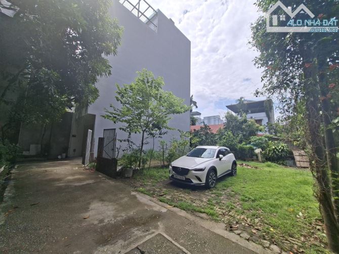 Bán đất An Dương Vương, Tây Hồ, 56m2, mặt tiền 4.5m, giá 9.9 tỷ