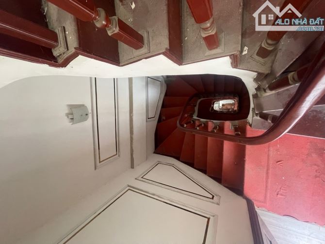 Bán nhà mặt phố Hoàng Cầu, Đống Đa, 185m2 x 4 tầng, mặt tiền 4m, giá đầu tư, 57 tỷ!