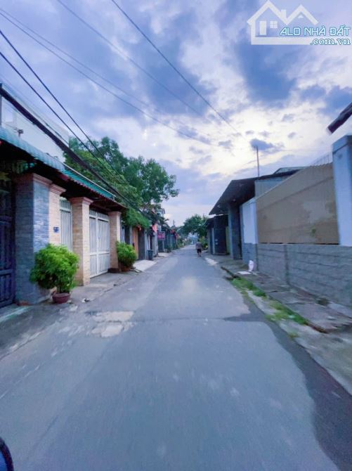 NP813 🆘 Bán nhà cấp 4 kp2 phường trảng dài - đồng Nai  Giá chỉ 2 tỉ 350 ( thương lượng)