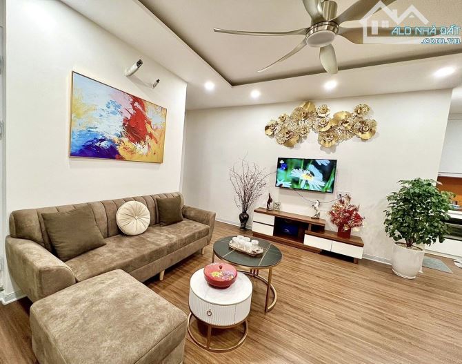 Bán căn hộ 3 ngủ chung cư Eurowindow tòa River,Đông Hội, Trường Sa, Đông Anh chỉ 5.3 tỷ