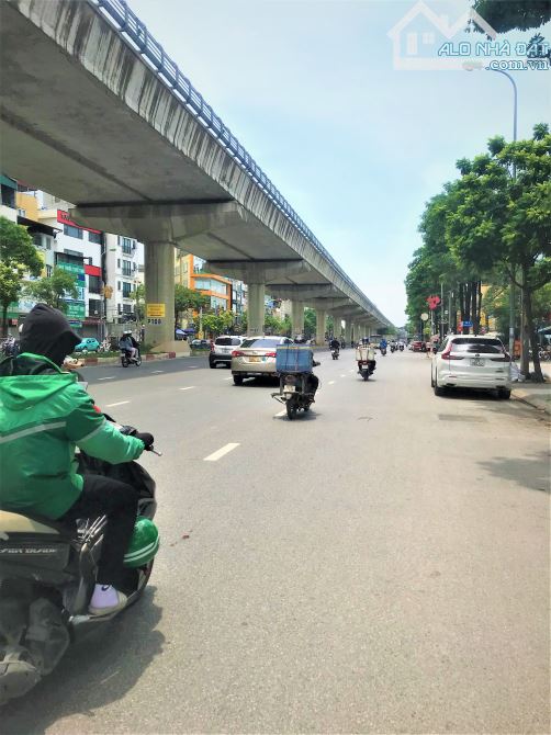 Nhà Gần #QUẬN_ỦY_NAM_TỪ_LIÊM. HƠN 7 TỶ, 35M/NỘI THẤT XỊN, Ở SƯỚNG, NGÕ NÔNG,GẦN Ô TÔ TRÁNH