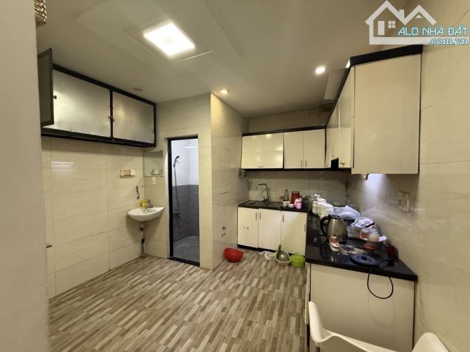 🎉🎉🎉Nhà kiệt nguyễn đức trung nhà gác lững đúc 2 phòng ngủ 2 vệ sinh nhà sạch sẽ