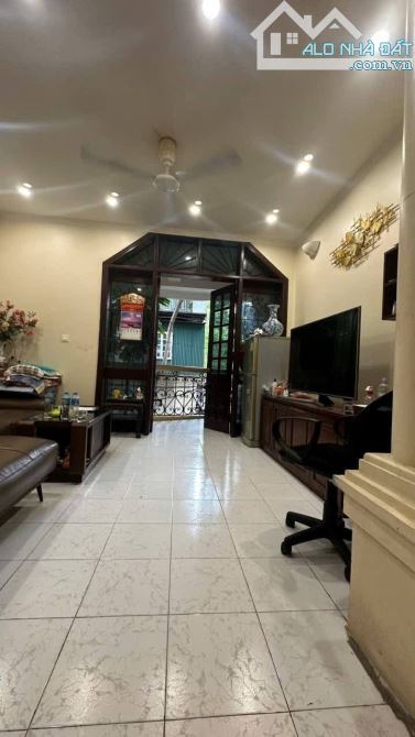 VĨNH PHÚC - BA ĐÌNH - 66,4M - 25,3 TỶ - PHÂN LÔ - Ô TÔ CHẠY VÒNG QUANH - ĐẤT VƯỢNG KHÍ