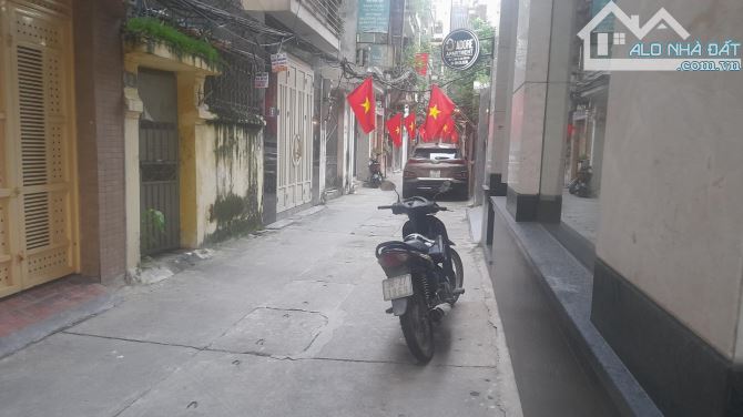 Bán Nhà P/Lô Ô Tô Tránh Ba Đình 110m2-7T MT5,5m Dòng Tiền CAO 57 Tỷ Liễu Giai.