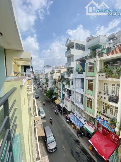 2 mặt tiền đường 10m- quận 3, khu vực chợ Bàn Cờ, 5 tầng, giá 24 tỷ