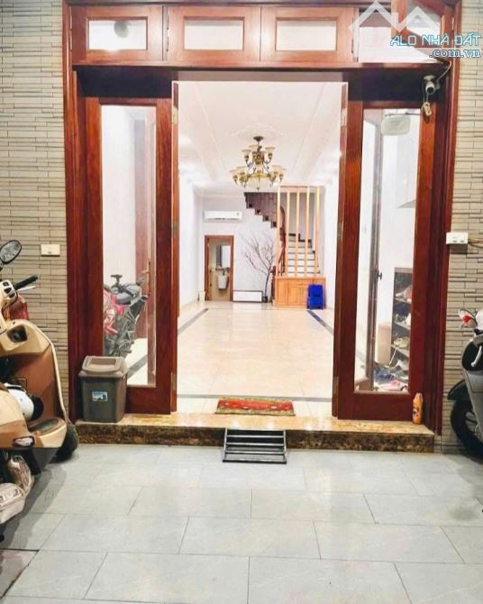 ❤️NHÀ ĐẸP Ở LUÔN TAM TRINH 11,96 TỶ/ 60M2/ MT3,8M - BA BƯỚC RA MẶT PHỐ.