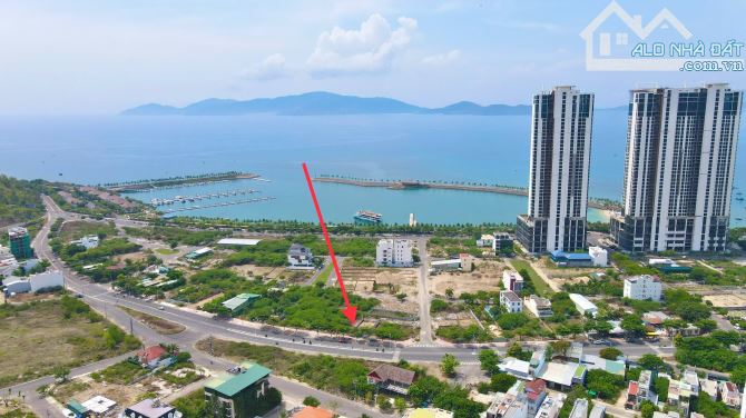 Bán lô đất mặt tiền đường Biển - Phạm Văn Đồng giá rẻ nhất
