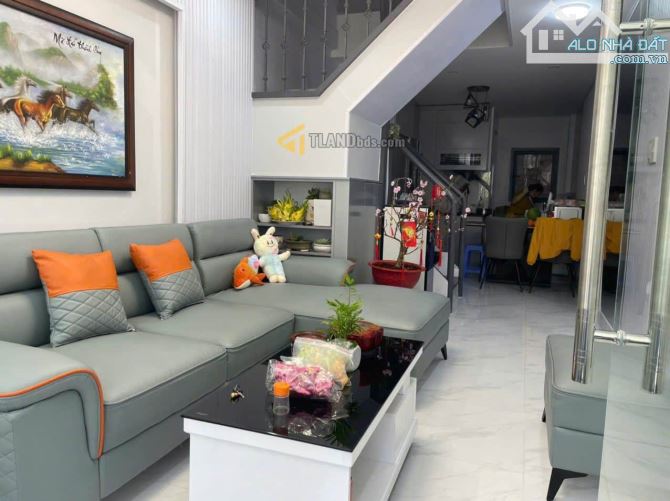 Nhà trung tâm Đà Lạt đường Hai Bà Trưng sổ riêng xây dựng chỉ hơn 4 ty