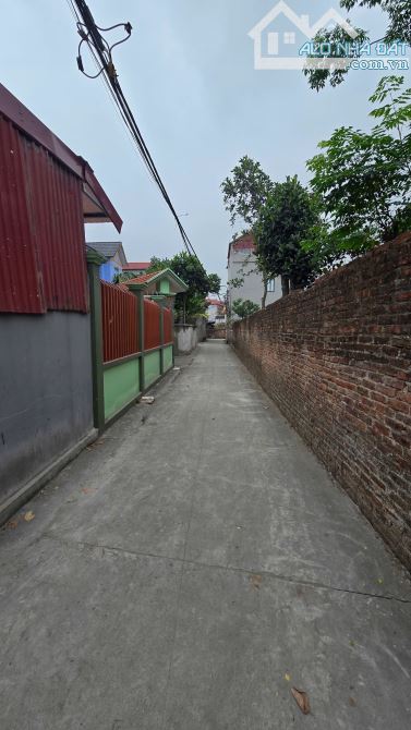 cần bán ngay lô đất xuân lâm,thuận thành bắc ninh đường oto vô cùng đẹp