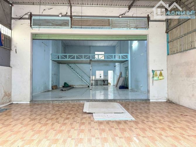 NHÀ XƯỞNG (8X24) MẶT TIỀN ẤP MỚI 1 – TÂN XUÂN, HÓC MÔN