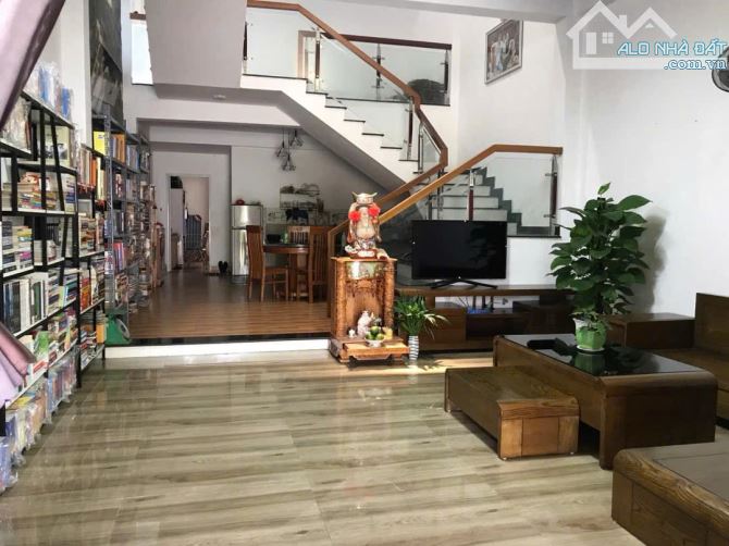 🏡BÁN NHÀ 2 TẦNG–MẶT TIỀN ĐÔ ĐỐC LÂN,AN NINH DÂN TRÍ TỐT,DT LỚN 100M,HÒA XUÂN