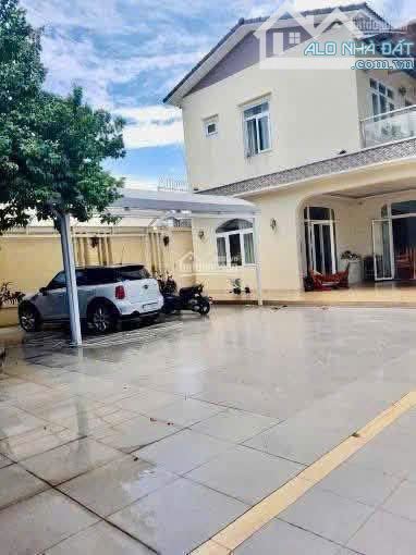 BIỆT THỰ VƯỜN GẦN 1000M² – MẶT TIỀN NHỰA TRUNG CHÁNH, HÓC MÔN