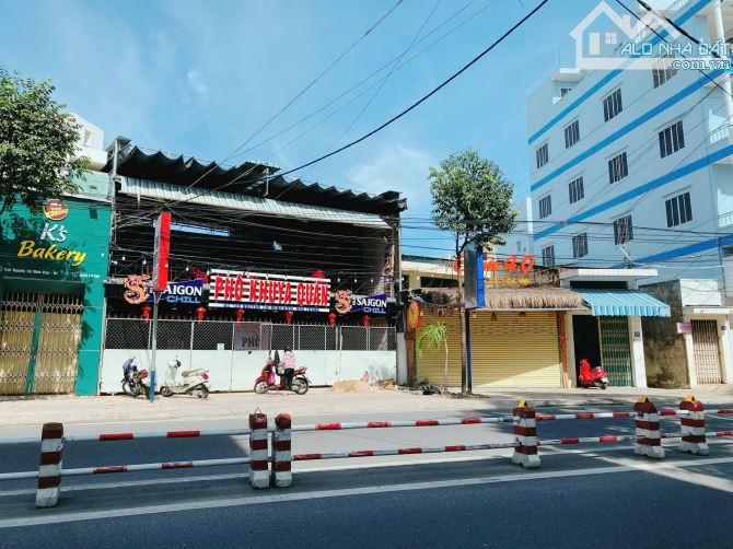 Bán đất Mặt tiền Nguyễn Thị Minh Khai - Phước Hoà - Nha Trang dt 192m2 Giá bán 35 tỷ (