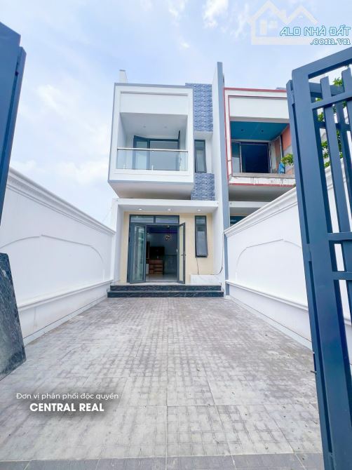 Cho thuê nhà nguyên căn 2 lầu KDC đường nhựa có vỉa hè P. Tân Triều, Đồng Nai.