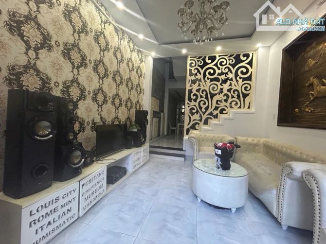 NHÀ 3 TẦNG FULL NỘI THẤT ĐẶNG NGUYÊN CẨN, 110M2, NGANG 5M, CHỈ 7 TỶ