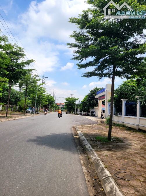 💎 BÁN ĐẤT PHÂN LÔ ĐÔNG MỸ - THANH TRÌ - VỈA HÈ TIỆN ÍCH - NHIỀU Ô TÔ TRÁNH - CHỈ 9.X TỶ