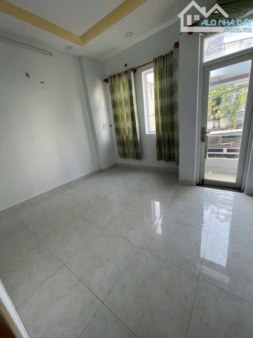 Bán nhà 2 tầng hẻm ô tô,tam bình,tam Phú,Thủ Đức,5,4 tỷ, sổ Hồng riêng