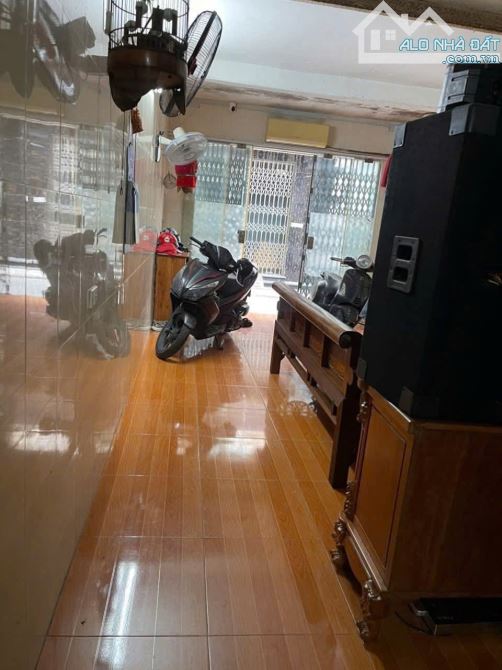 SIÊU PHẨM NHÀ 3 TẦNG – TRẠI CHUỐI, HỒNG BÀNG – ĐƯỜNG 5M, CÓ VỈA HÈ GIÁ CHỈ 3 TỶ