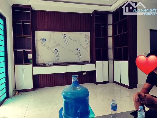 Bán nhà Phường VIỆT HƯNG: DT 33m -4 TẦNG GIÁ CHÀO 3,9TỶ