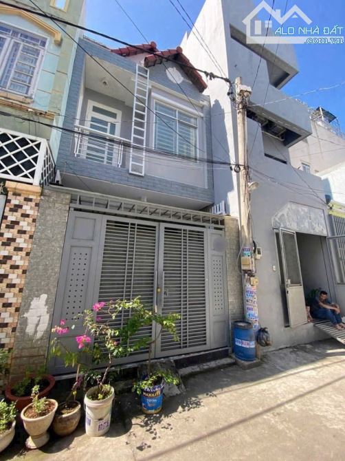 BÁN ĐẤT TẶNG NHÀ 2 TẦNG ĐẸP – HẺM XE HƠI 5M – QL13, P.HIỆP BÌNH PHƯỚC – GIÁ CHỈ 4,3 TỶ TL