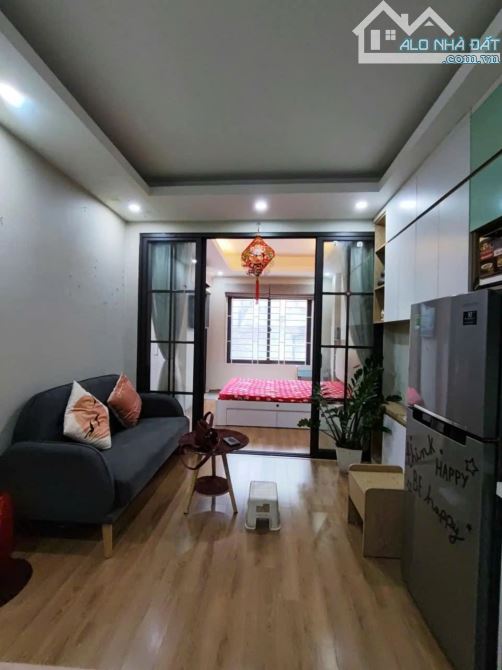 Cần Bán CCMN TRẦN THÁI TÔNG CẦU GIẤY nhà đẹp giá 1,69 tỷ