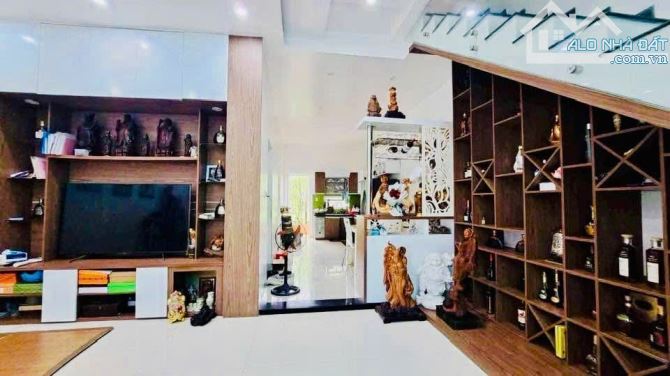Bán Nhà 3 tầng mặt tiền -KQH Xuân Phú-Tp.Huế gần đường Vũ Thắng