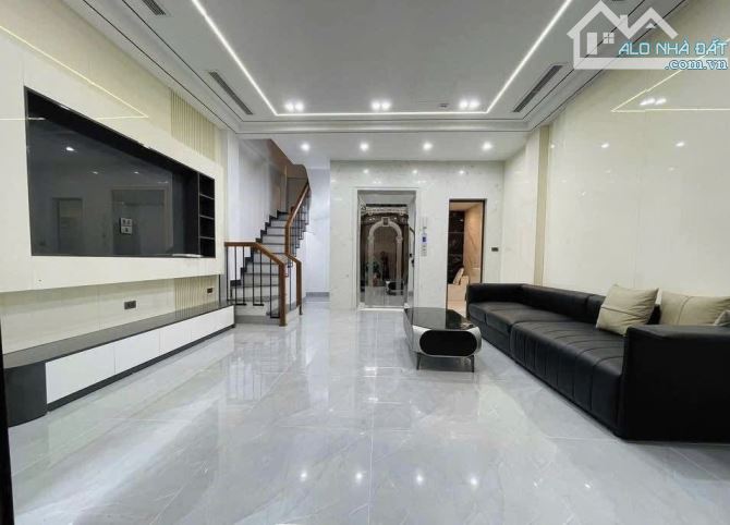 Bán nhà đẹp Xuân Thủy - 6 tầng thang máy - full nội thất - thiết kế hiện đại  - 10 tỷ