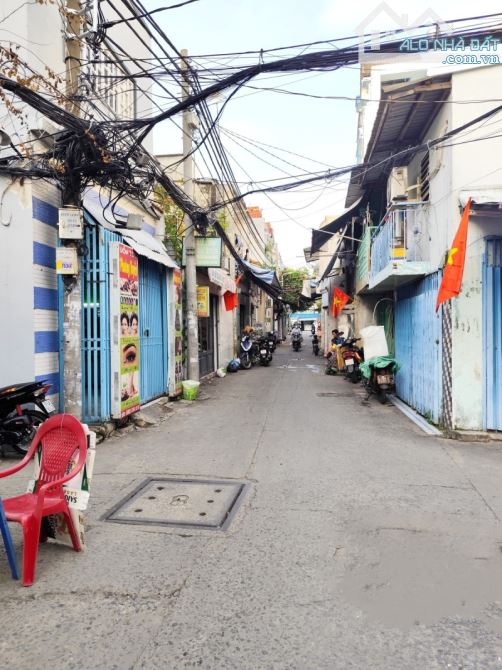 Bán Nhà Giá Rẻ 88m2 , 2 tầng 4PN .Hẻm 28 Lương Văn Can Quận 8 Chỉ 4,4 tỷ