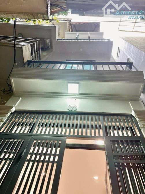 Bán nhà phố Lê Trọng Tấn, 26m2, khu vực kinh doanh sầm uất, ngõ ô tô tránh, giá 6.9tỷ