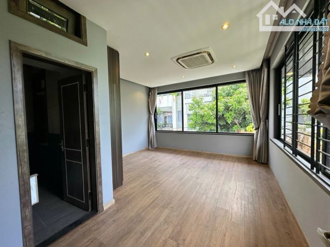 BÁN BIỆT THỰ CAO CẤP GẦN BIỂN MỸ KHÊ – ĐÀ NẴNG