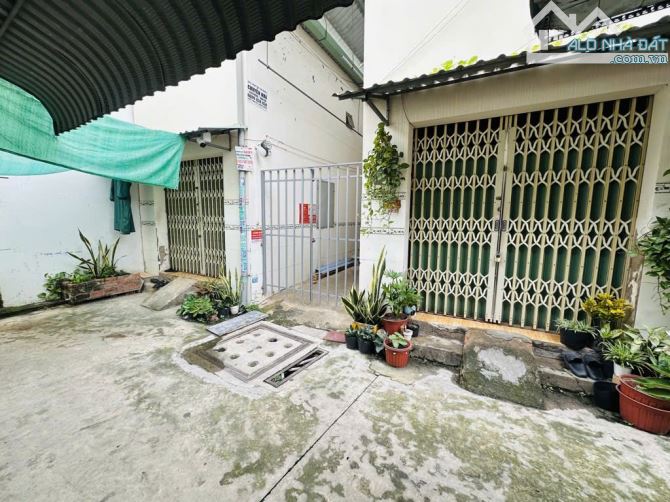 BÁN DÃY TRỌ – DT 101M2, NGANG 7.8M - THU NHẬP ỔN ĐỊNH – TĂNG NHƠN PHÚ A