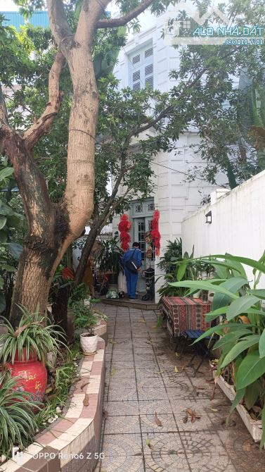BIỆT THỰ kiểu Pháp Nguyễn Văn Cừ 131m² X4T GIÁ 20 TỶ
