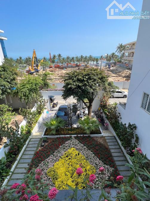 Bán biệt thự 4 tầng 436m2 ngan đường Lâm Hoành Sơn Trà Đà Nẵng sau mặt Tiền Võ Nguyễn Giáp