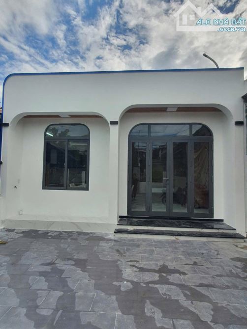Bán căn nhà 2 mặt tiền Lê Duẩn Phía Đường Ray, Phường Phú Xuân, Huế