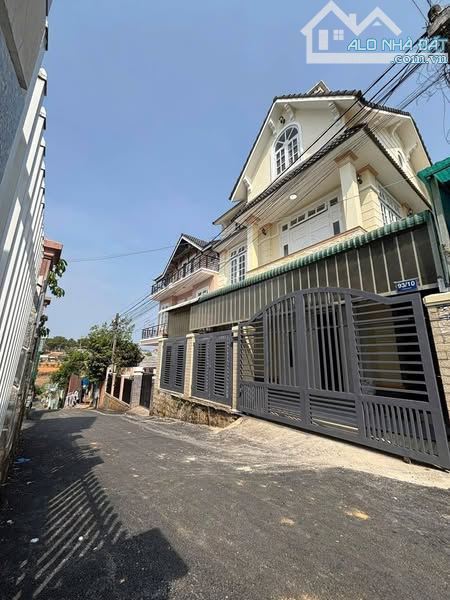 Bán biệt thự đường Trần Đại Nghĩa P8 Đà Lạt