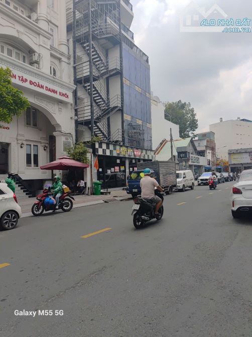 BÁN NHÀ MT BÙI VIỆN.P BẾN THÀNH-TP.HCM,DT:4X20M.5 TẦNG,HĐT:70TR/TH.GIÁ 38 TỶ
